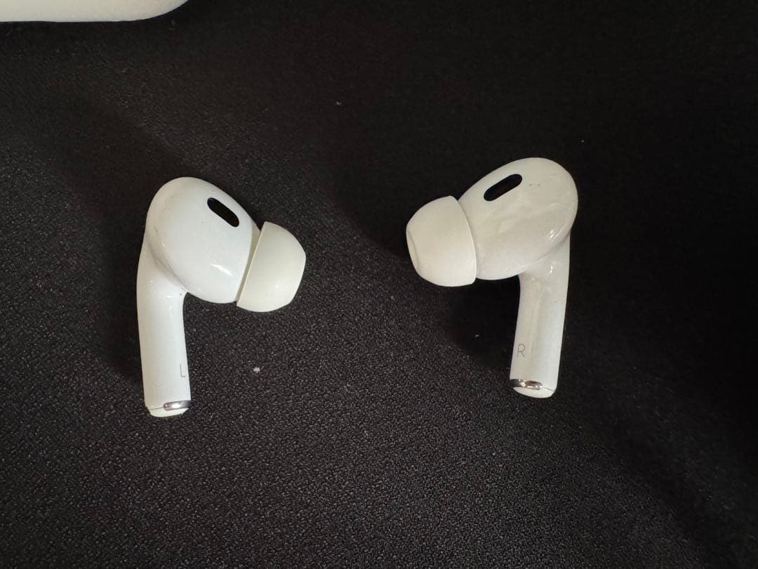 AirPods Pro 2 (USB-C) 本体 ケース付き