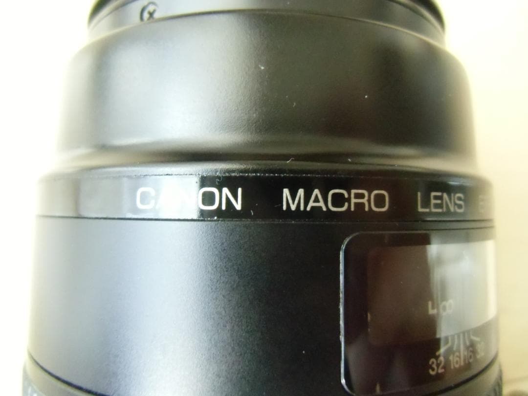 接写が楽しくなる！【Canon MACRO Lens EF 100mm 】
