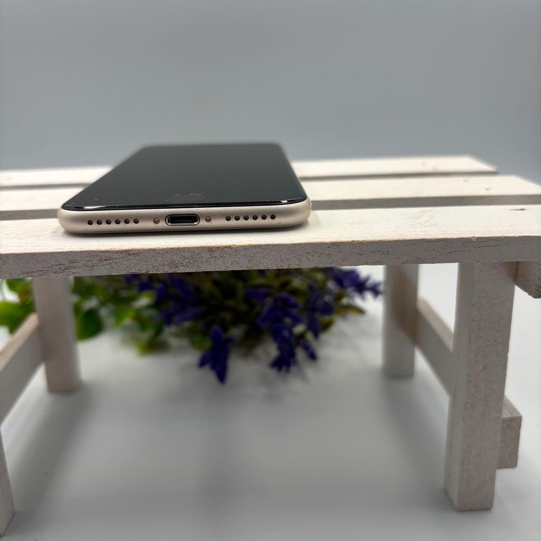 【美品】iPhone SE第3世代 64GB スターライト 5