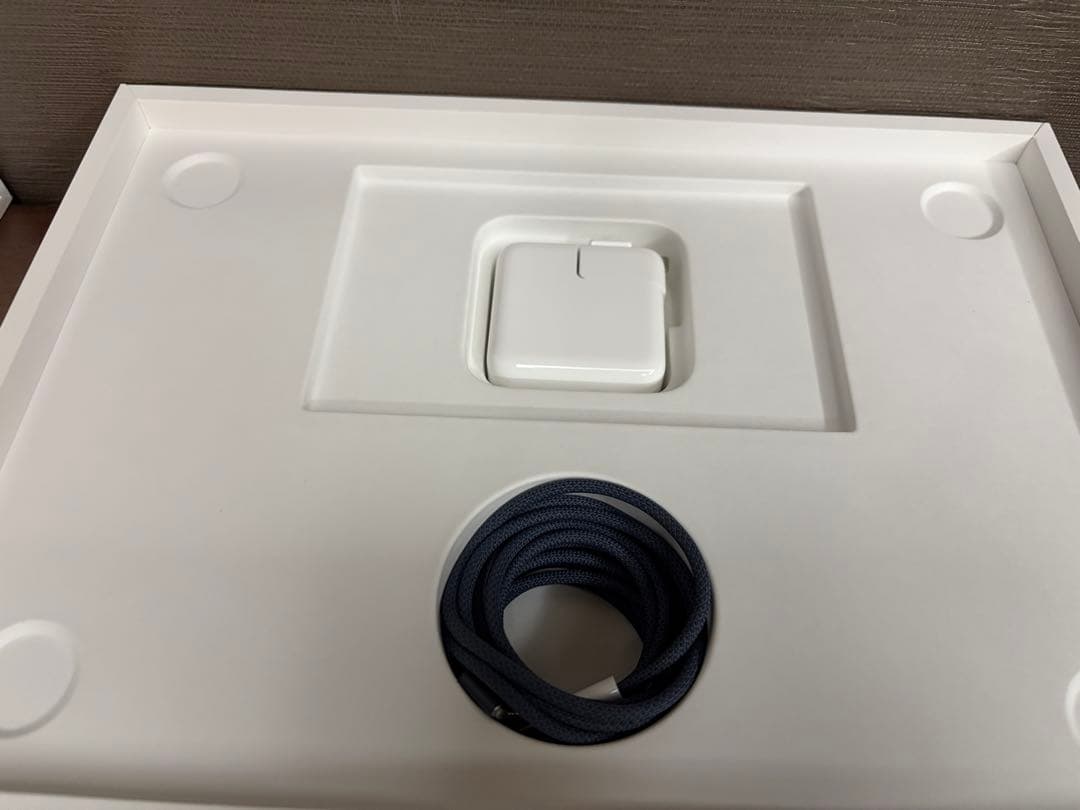 最終お値下げ　ほぼ未使用品Apple MacBook Air ミッドナイトM4