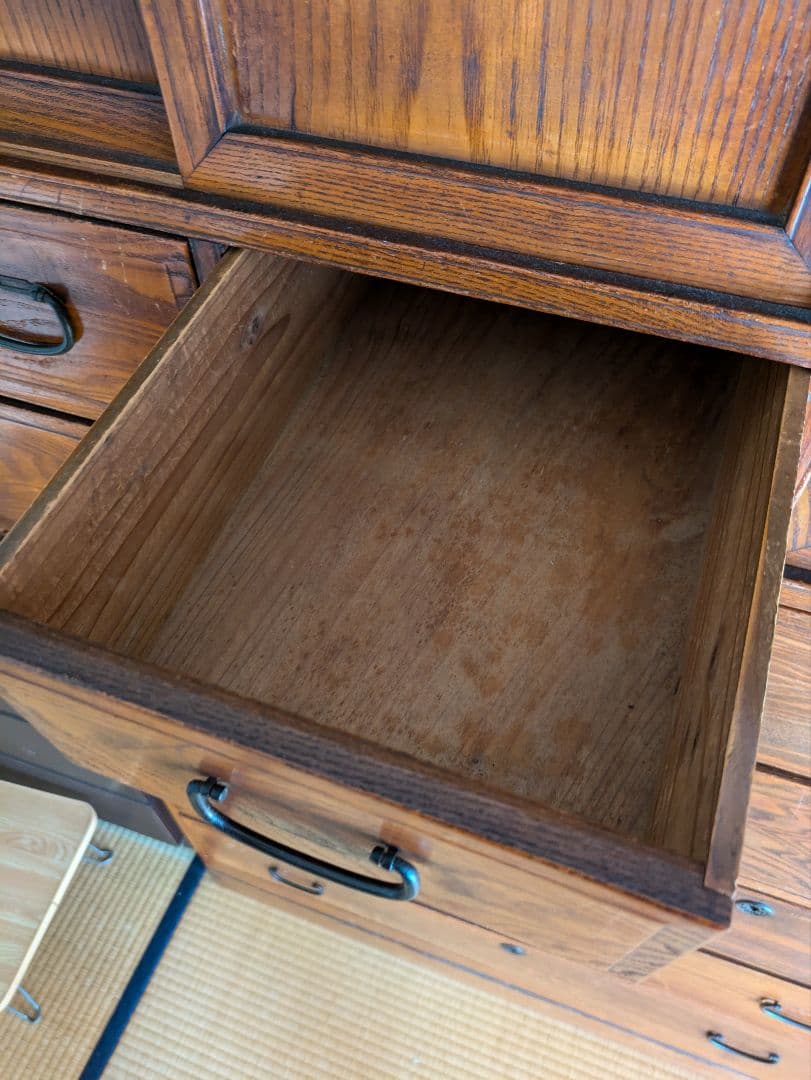 骨董品　木製和風箪笥　アンティーク　タンス