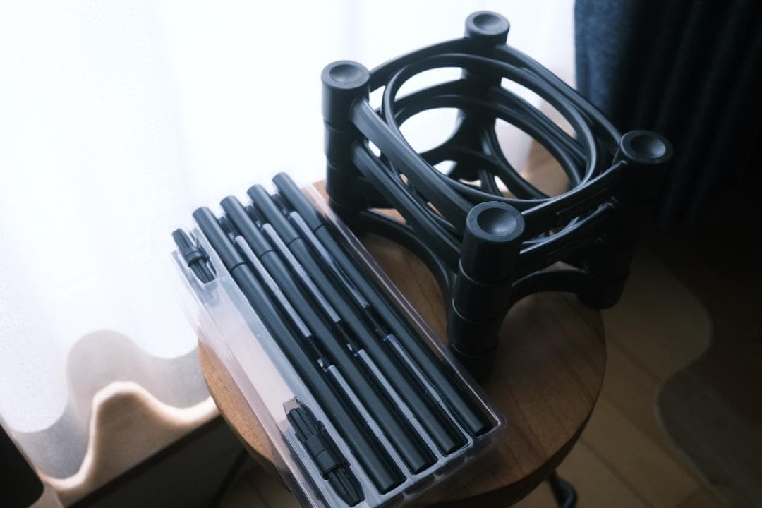 【山田】ISO Acoustics/ ISO-155 スピーカースタンド