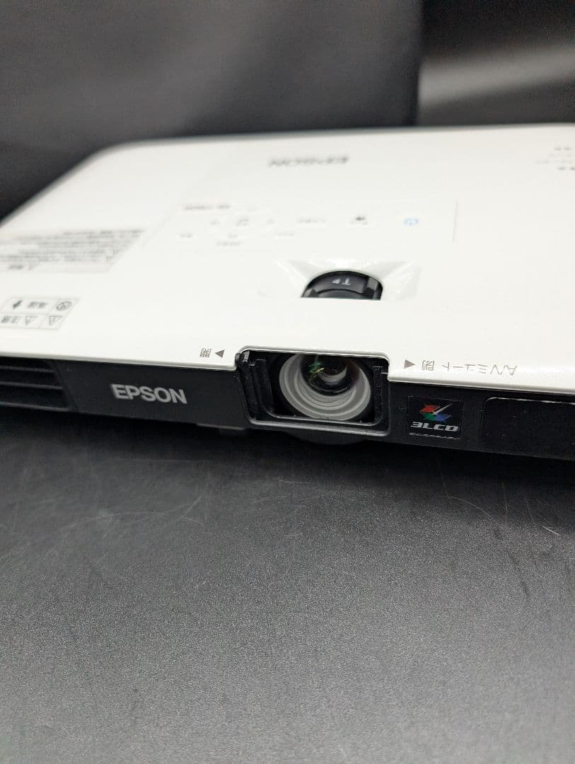 EPSON EB-1780W プロジェクター　リモコン付き