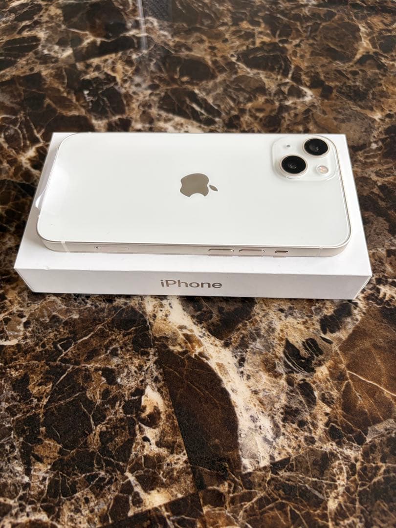 iPhone13 128GB スターライト（ホワイト）　美品