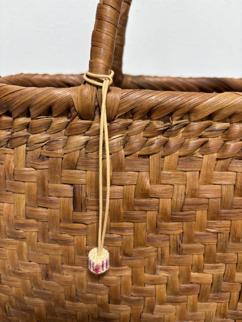 山葡萄かごバッグ 中型 編み込みデザイン　木ノ花