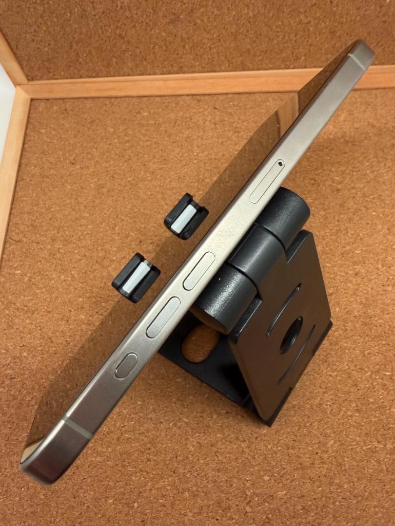 iPhone 15 Pro MAX ナチュラル 256 GB バッテリー100%