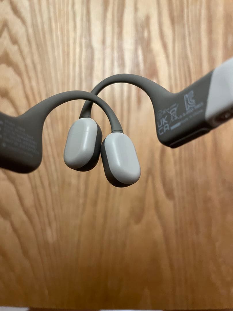 SHOKZ OPENRUN 骨伝導イヤホン グレー