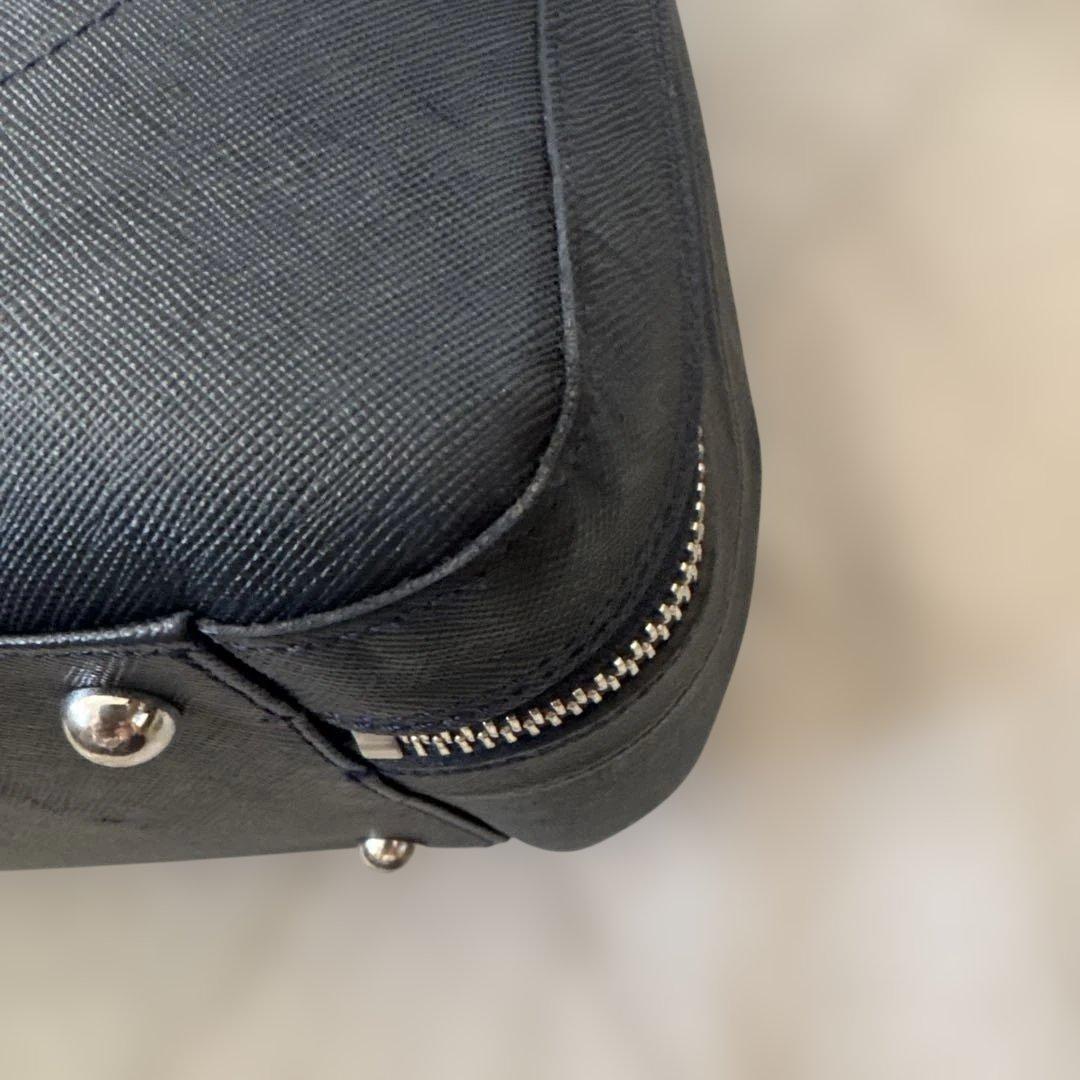 人気✨ペッレモルビダ　ビジネスバッグ ネイビーレザー　2層　パソコン収納可能