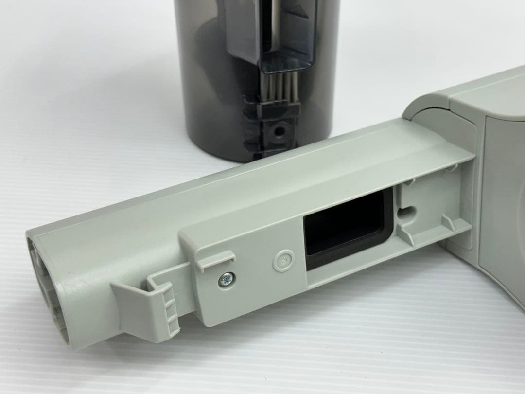 27分　純正バッテリー付き　Panasonic 掃除機　MC-SB33J 本体