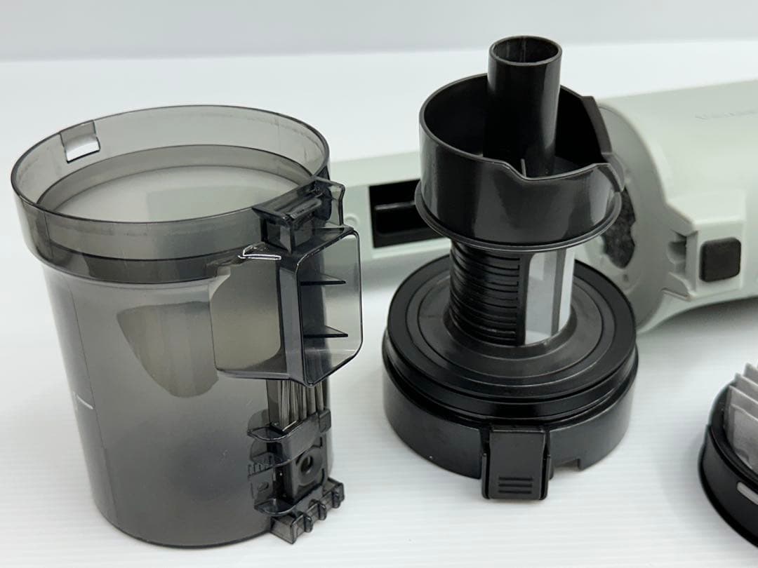 27分　純正バッテリー付き　Panasonic 掃除機　MC-SB33J 本体