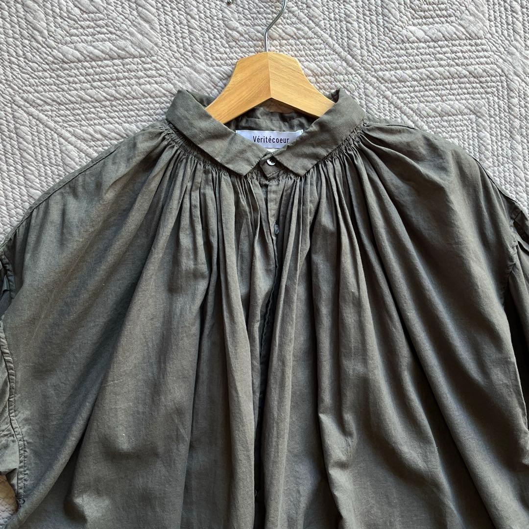 ネジ  Veritecoeur アンティークブラウス