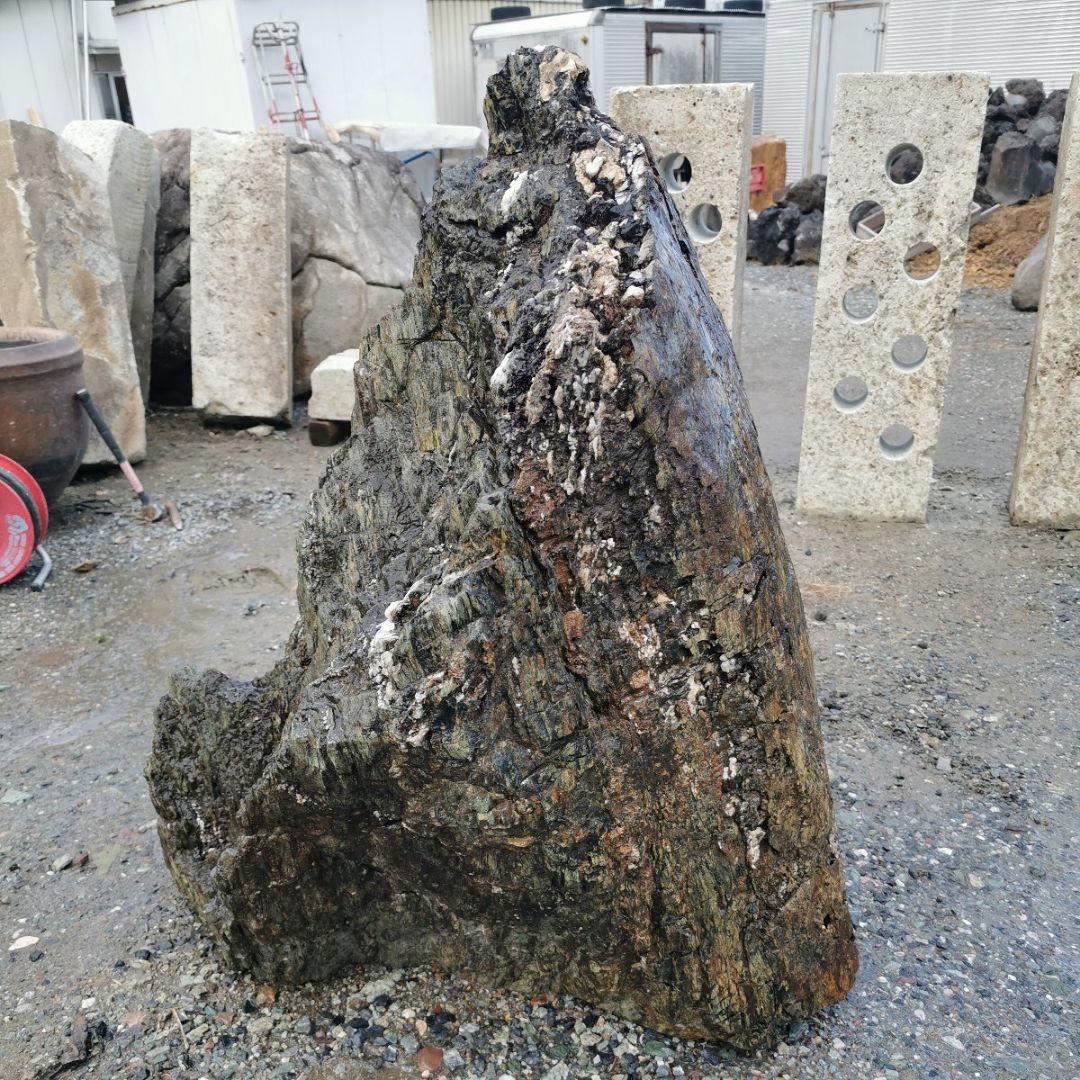 三波石　五色石　239キロ　庭石　石　鑑賞石　庭　坪庭　置物　オブジェ