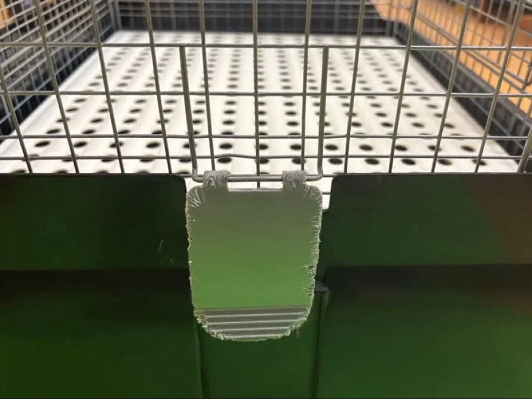 金属製ケージ 引き出し式トレイ付き