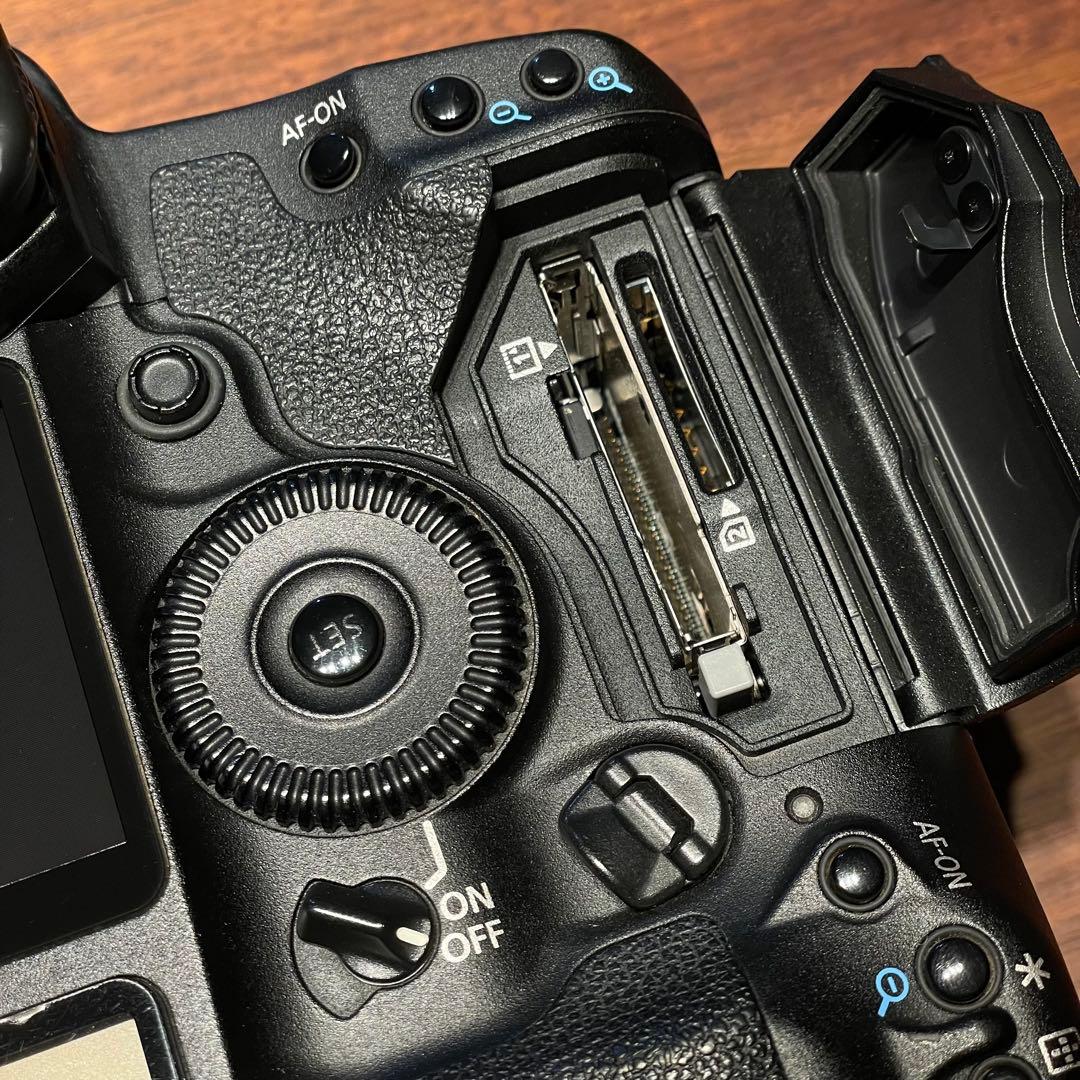 デジタルカメラ Canon EOS-1D Mark III