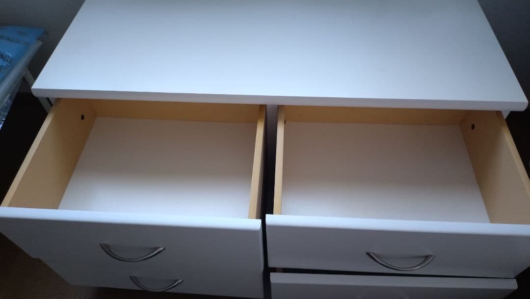 チェスト✿ホワイト木製チェスト ✿　 引き出し4つ