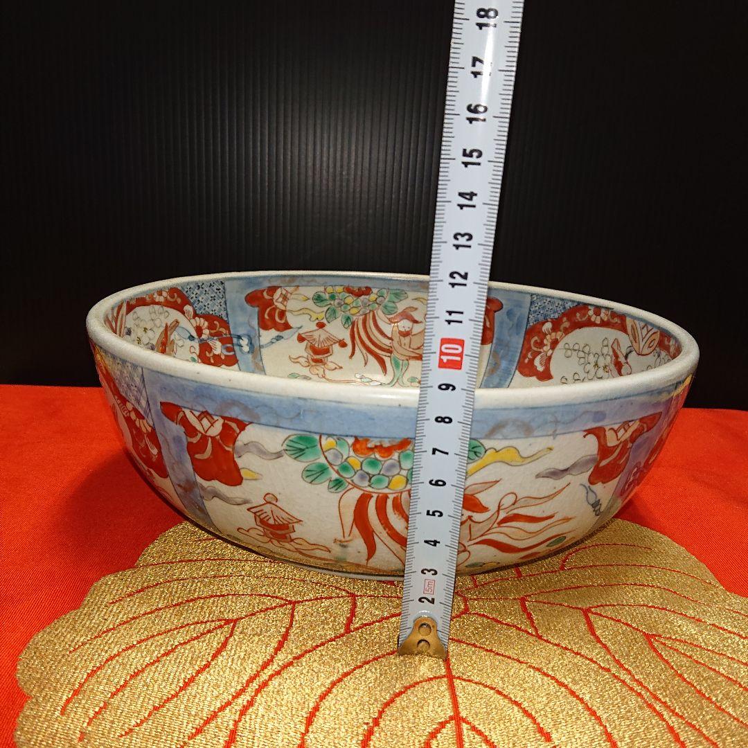 古伊万里赤絵、珍しい鉢ラッタン人柄