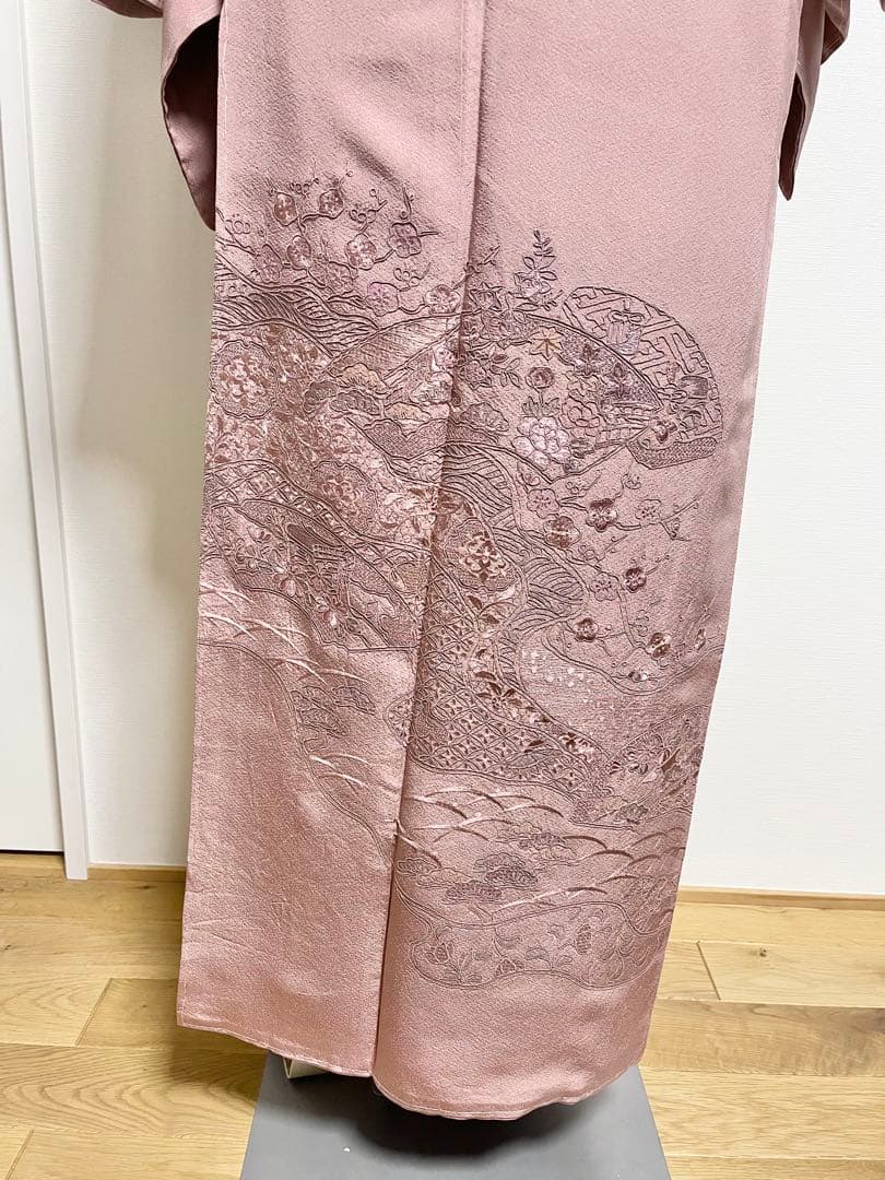 い*ん様 訪問着　付け下げ　着物　色無地　スワトウ刺繍