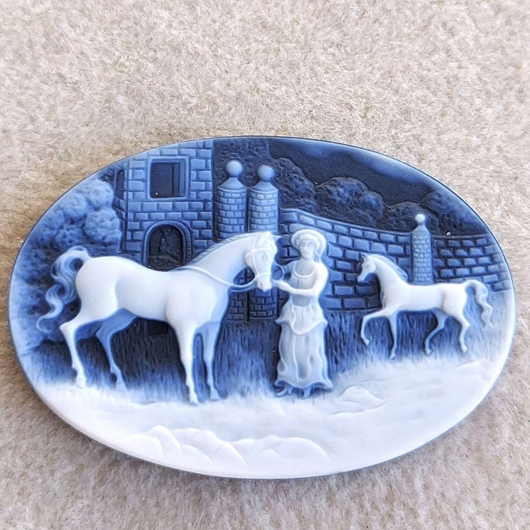 馬と女性　メノウ　カメオ　ルース