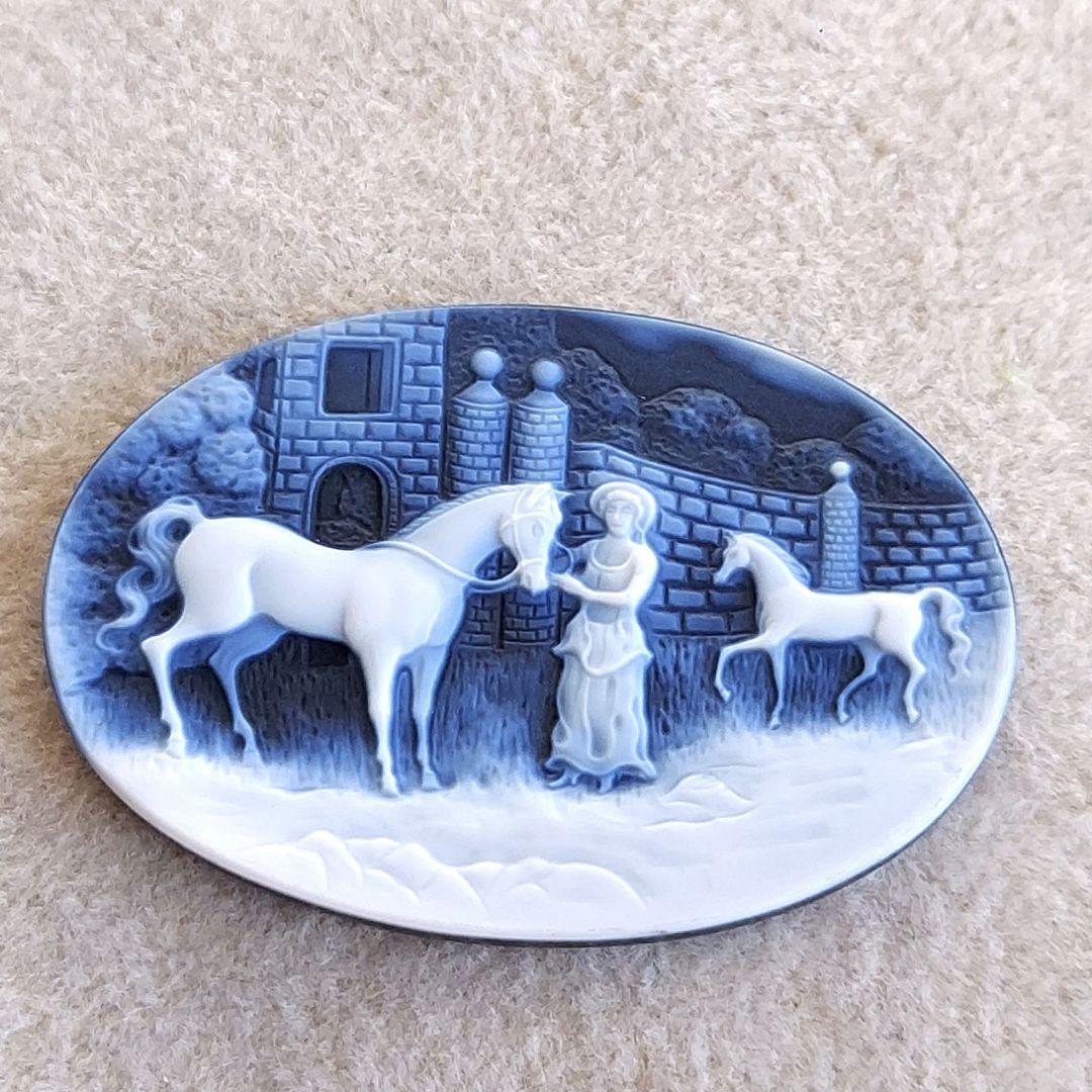 馬と女性　メノウ　カメオ　ルース