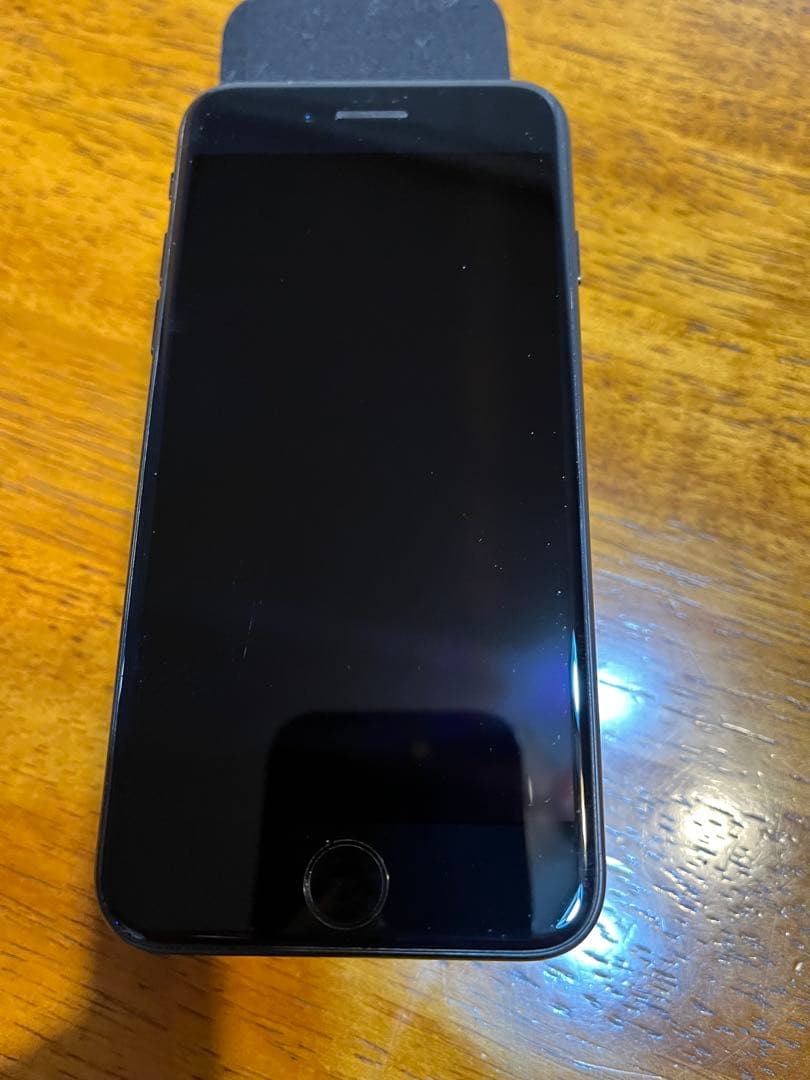 iPhone SE (第2世代) ブラック SIMフリーバッテリー88% 美品