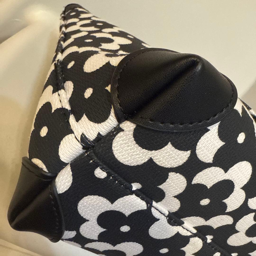 【とね】パーリーゲイツ　ジオメトリック　フラワー柄　カートバッグ