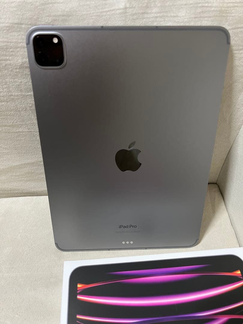 iPad Pro11インチ（第4世代）本体Wi-Fi＋Cellular