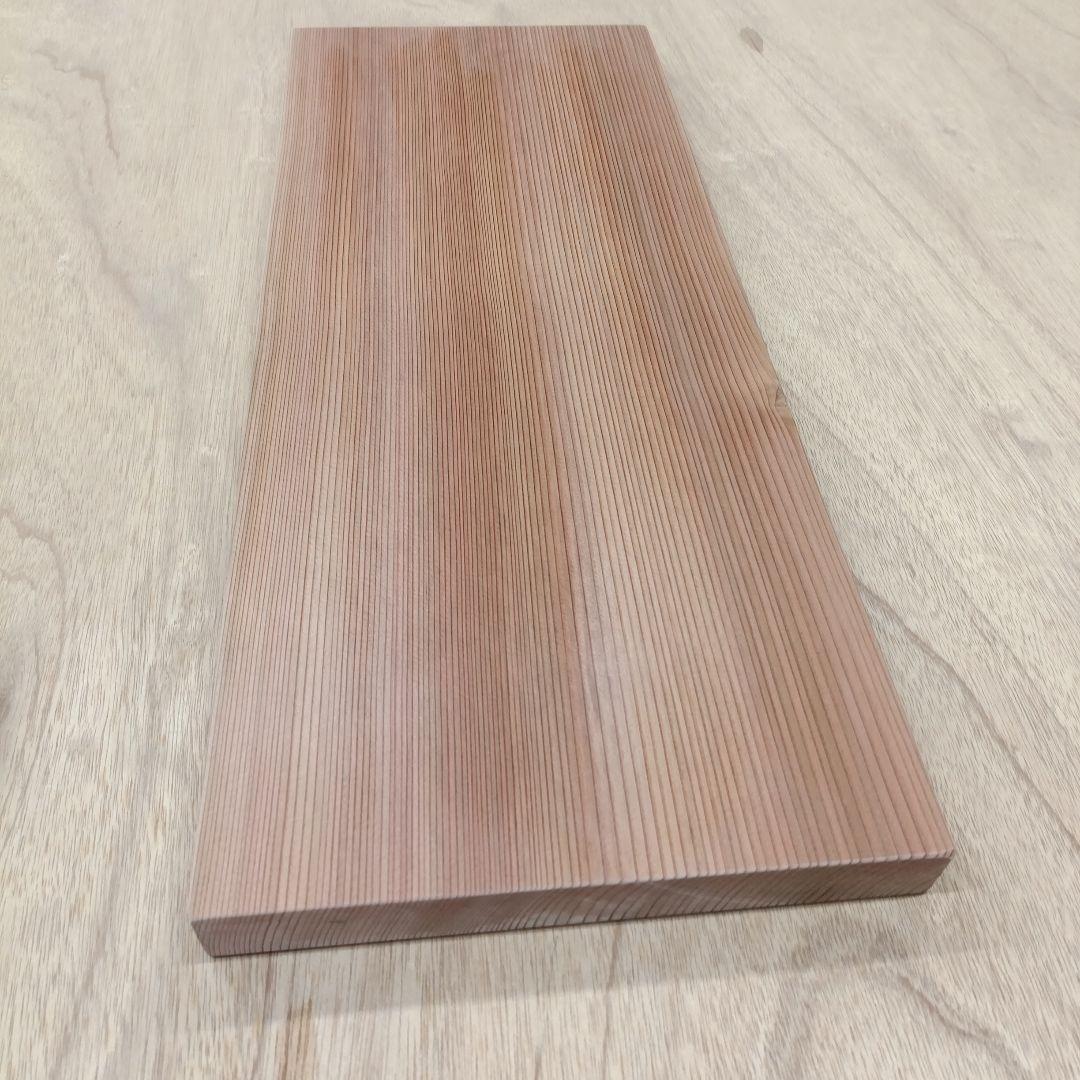 まな板　木製まな板　柾目　杉赤　銘木　木材　釣り