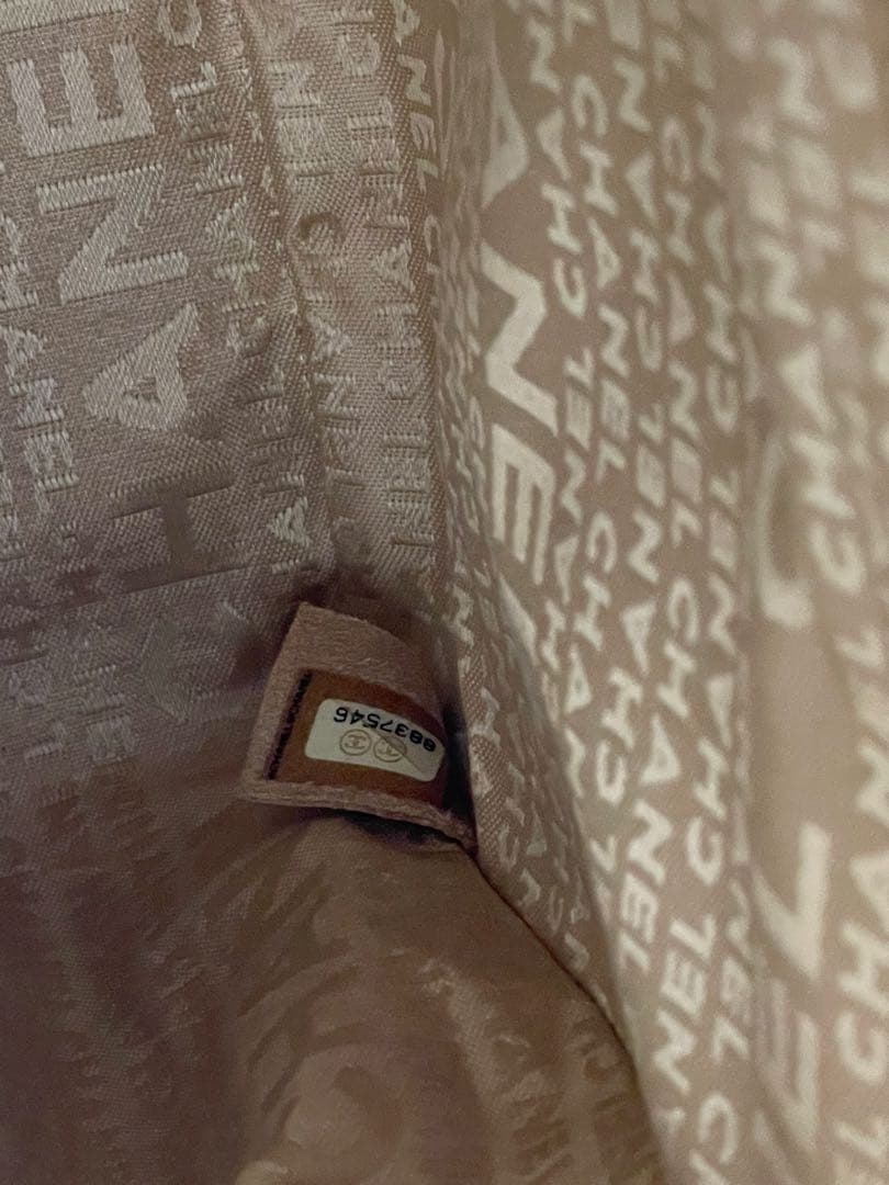 CHANEL エンボス トートバッグ ベージュ