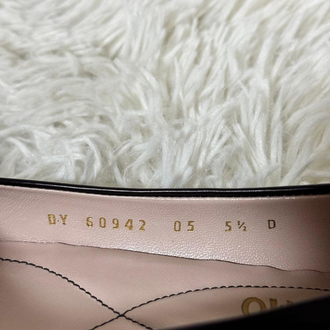 未使用級✨サルヴァトーレフェラガモ　VARINA ヴァリナ　ヴァラ　ブラック　黒