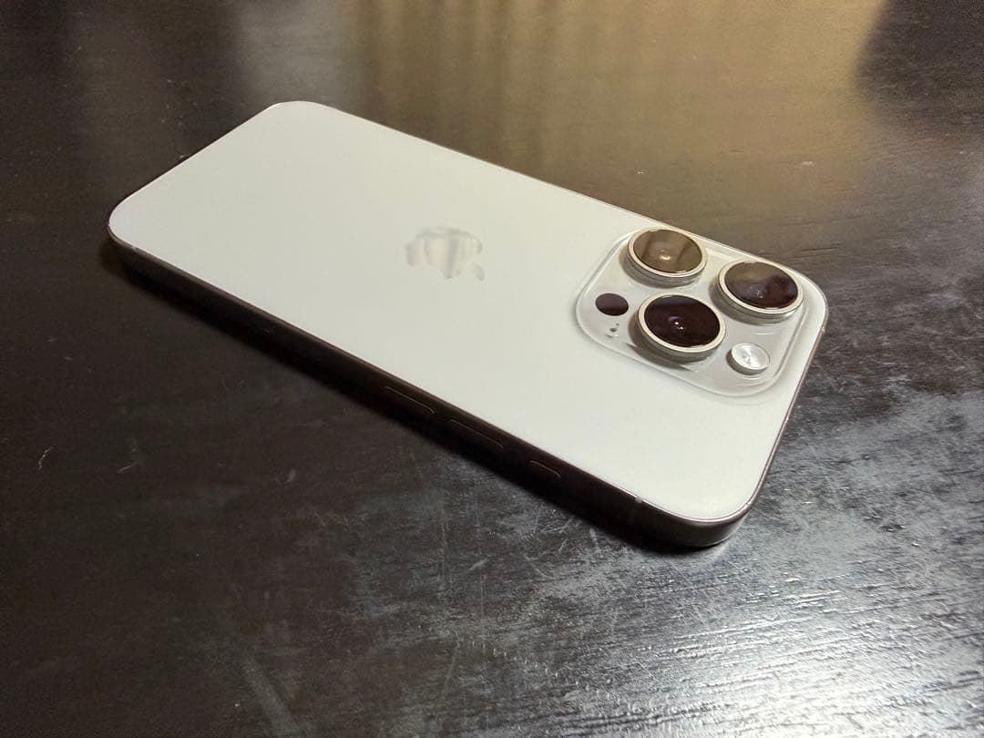 Apple iPhone 15 Pro 256GB SIMフリー