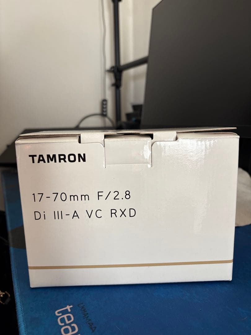 [美品]Sony α6400 ミラーレスカメラ + Tamronレンズセット