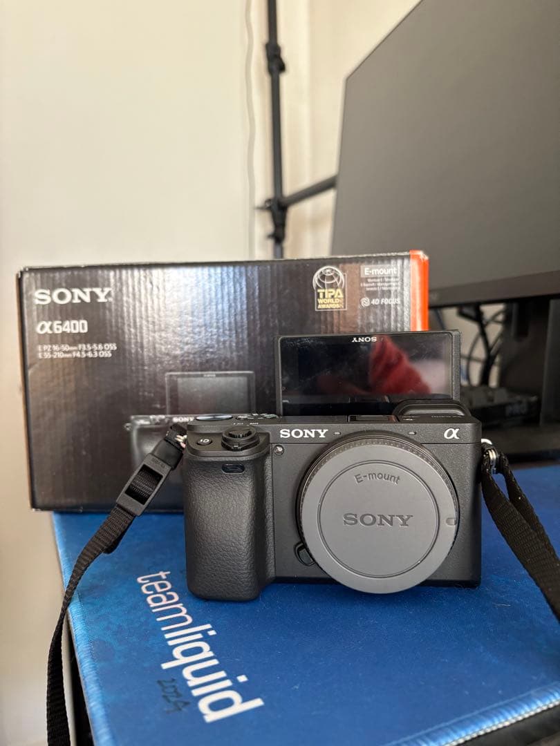 [美品]Sony α6400 ミラーレスカメラ + Tamronレンズセット