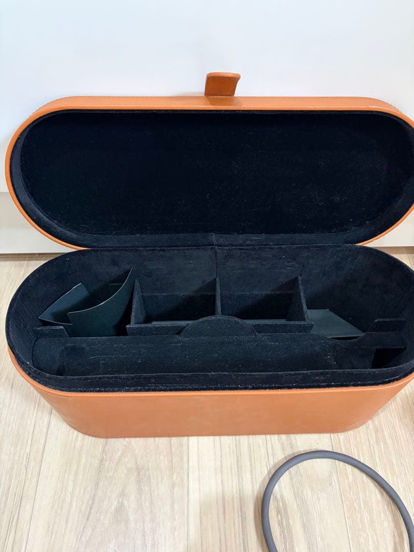 ダイソンエララップヘアスタイラー正規品