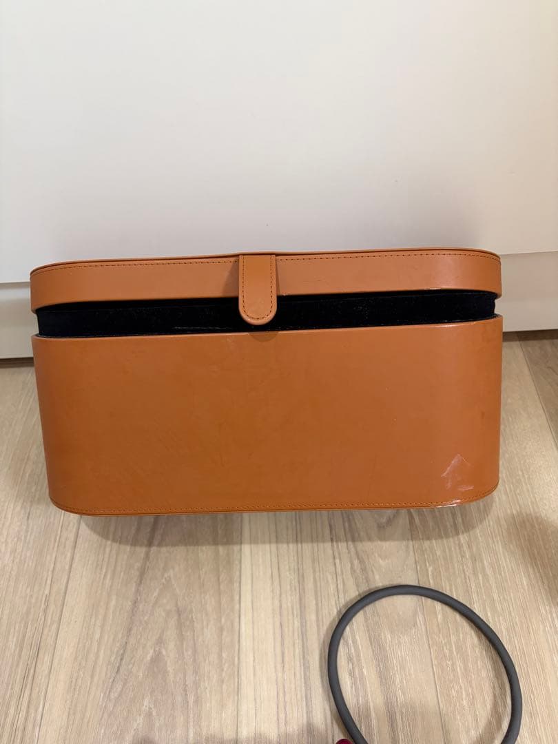 ダイソンエララップヘアスタイラー正規品