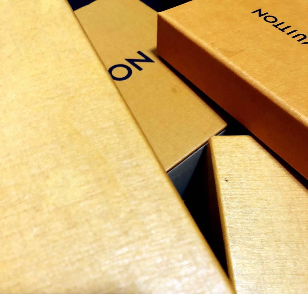 最終価格　ルイヴィトン　財布空箱、小物空箱、保存袋、リボン等　32