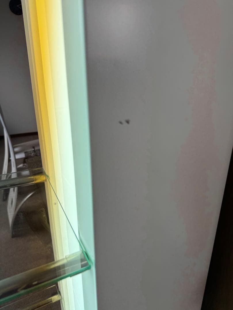 ホワイトシェルフ（ライト付）棚エステサロン