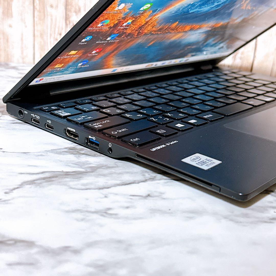 【超美品】すぐ使える軽量パソコン 10世代i5＆爆速SSD/メモリ8GB カメラ