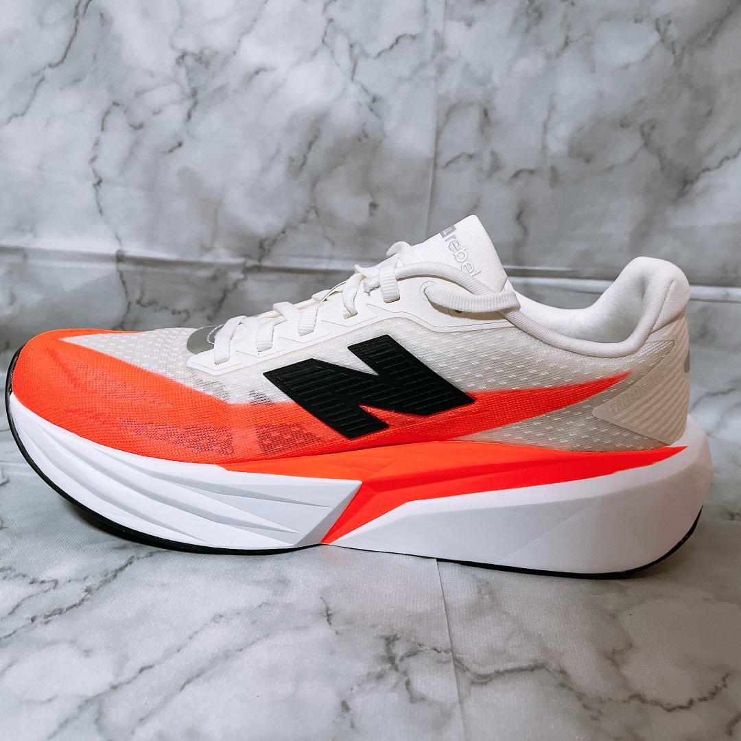 ニューバランス FuelCell Rebel v5（27.0cm）