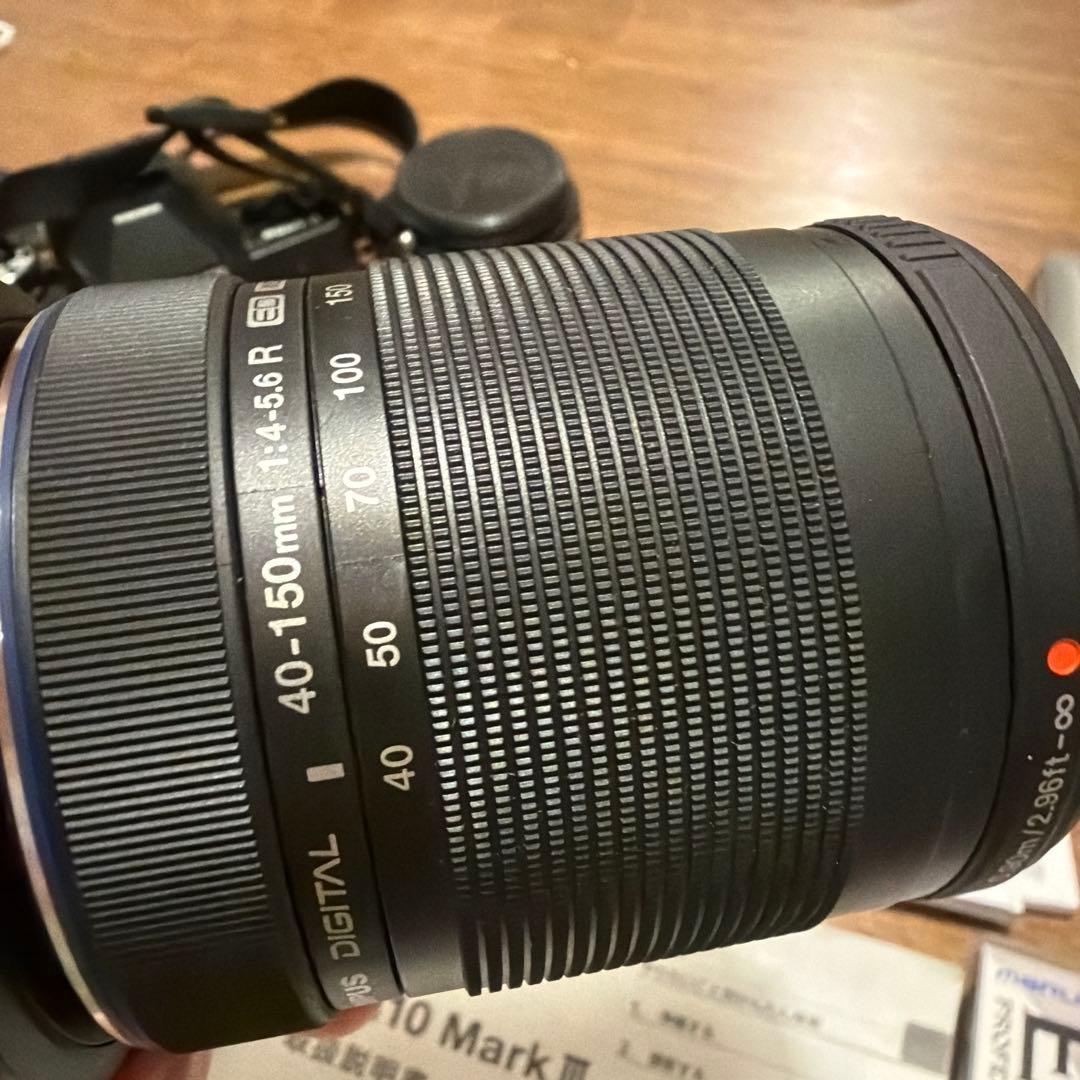 【極美品】OLYMPUS OM-D EM10 MarkⅢ