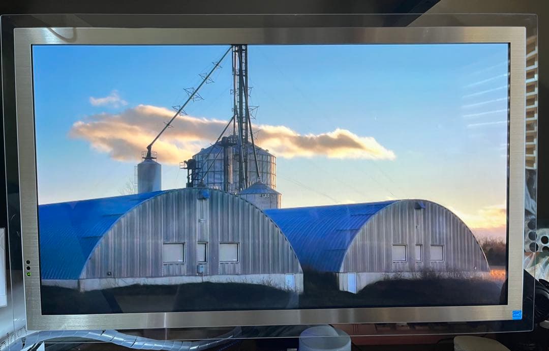 JOLED 国産 有機EL 4k 27型モニター ディスプレイ glancy