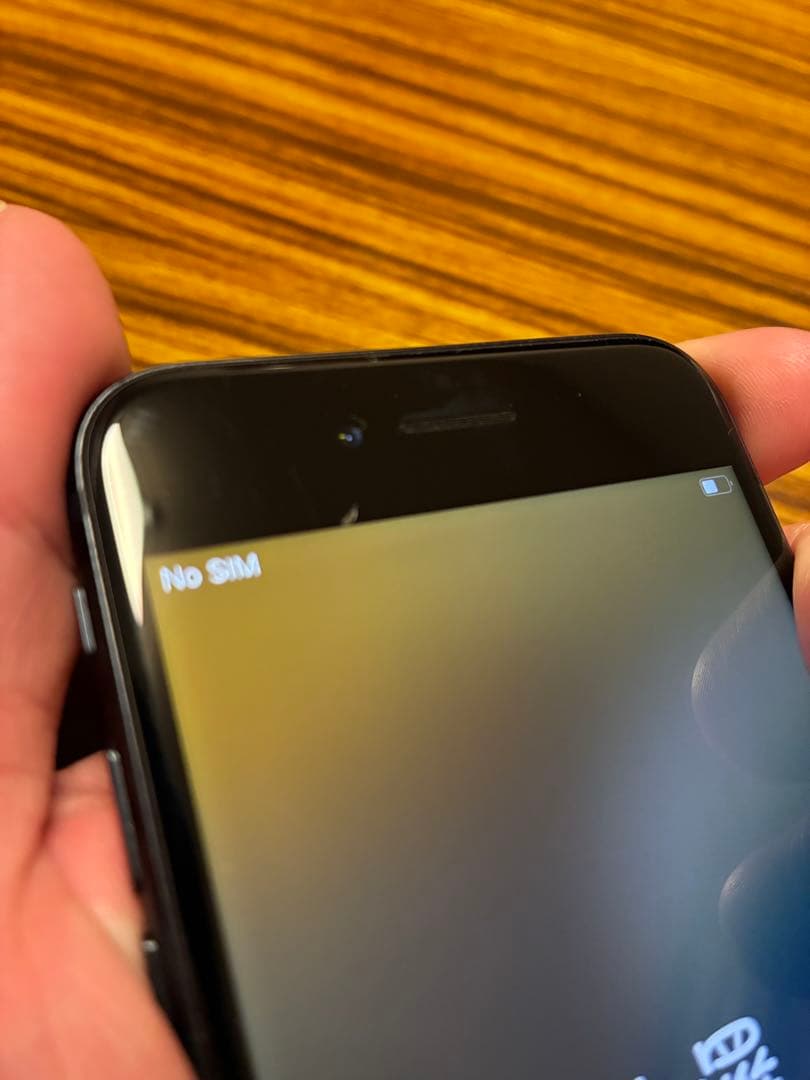 Apple iPhone SE3 第3世代 SE ブラック 本体