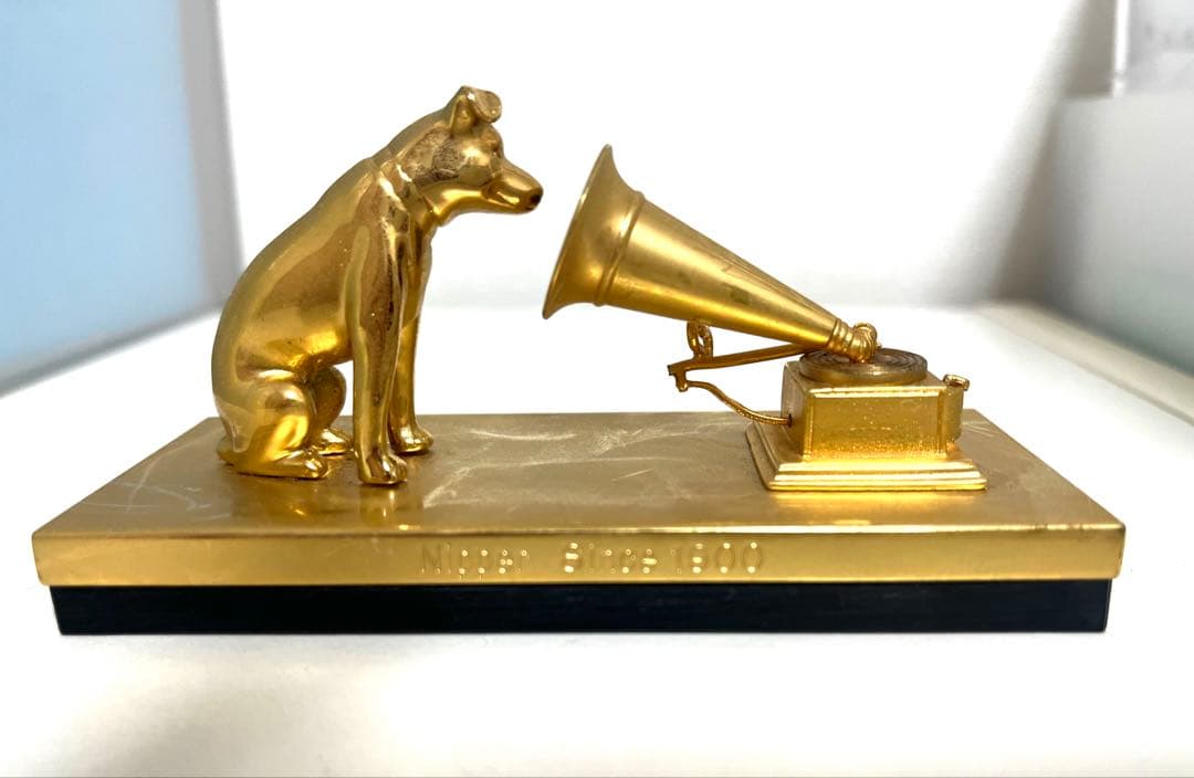 期間限定お値引き　◉ビクター　ニッパー犬と蓄音機の置物　希少