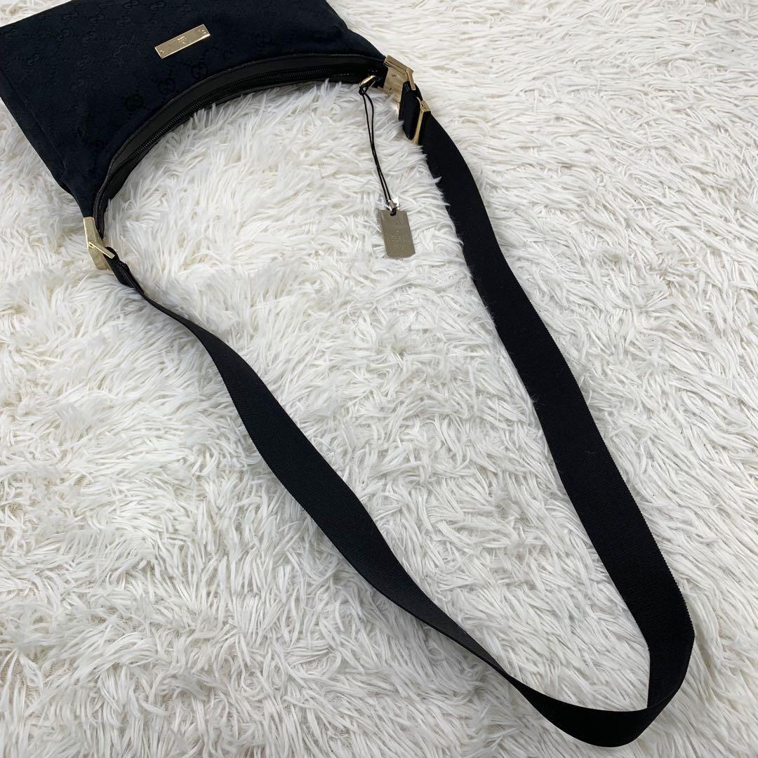 【✨極美品✨】グッチ ワンショルダーバッグ GGキャンバス ブラック