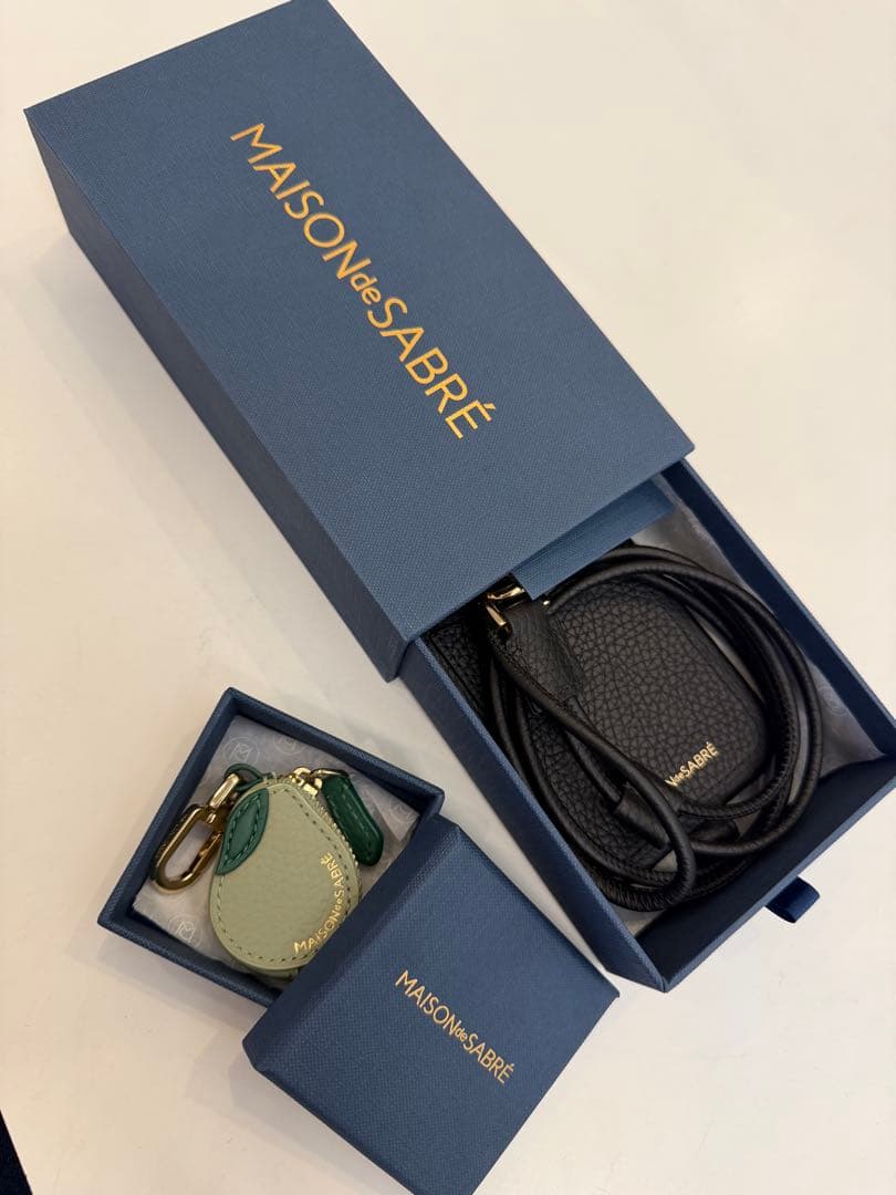 MAISON de SABRÉ iPhone17Pro用ケース