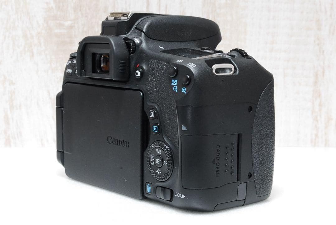 ❤️Wi-Fi搭載❤️取扱説明書付❤️バリアングル Canon EOS 8000D