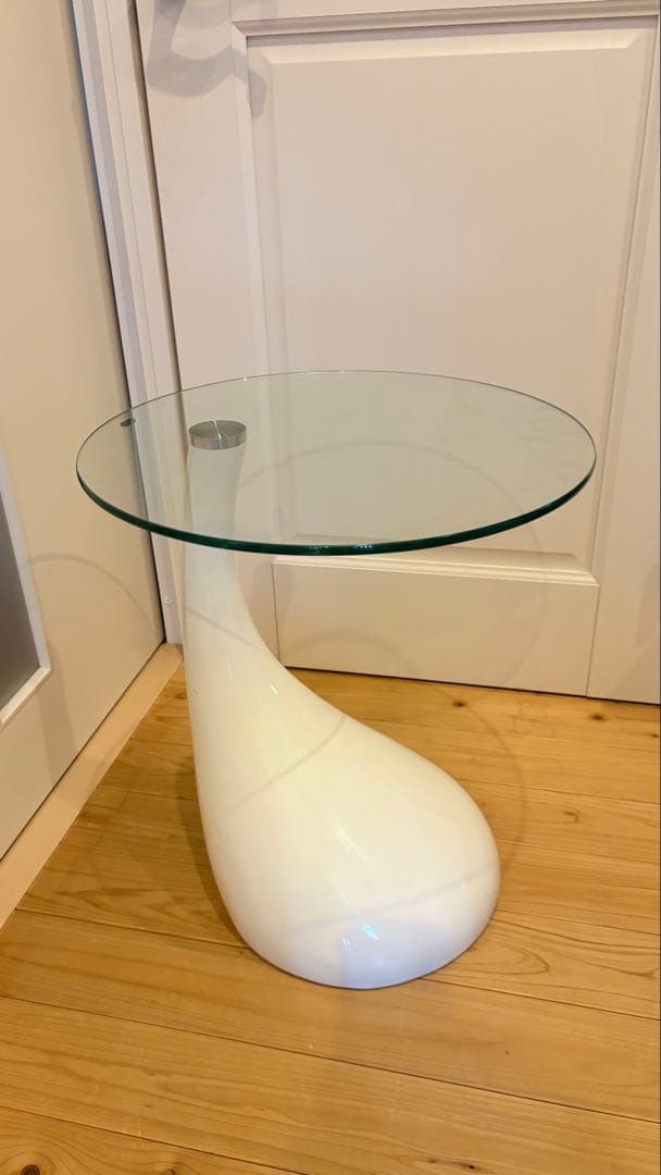 デザイナーズ　ACTUS アクタス　流線型　ガラス　サイドテーブル
