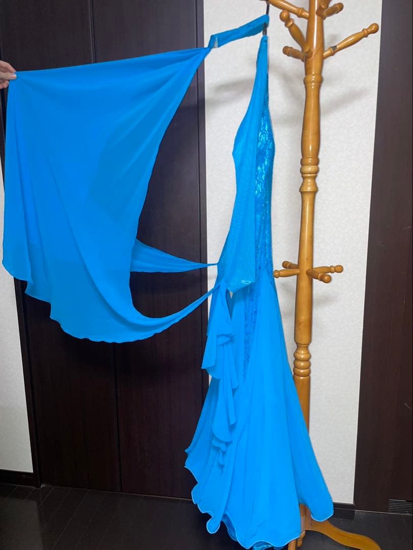 青い社交ダンス用ロングドレス