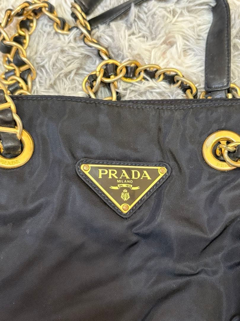 プラダチェーンバッグ　ナイロン　ヴィンテージ