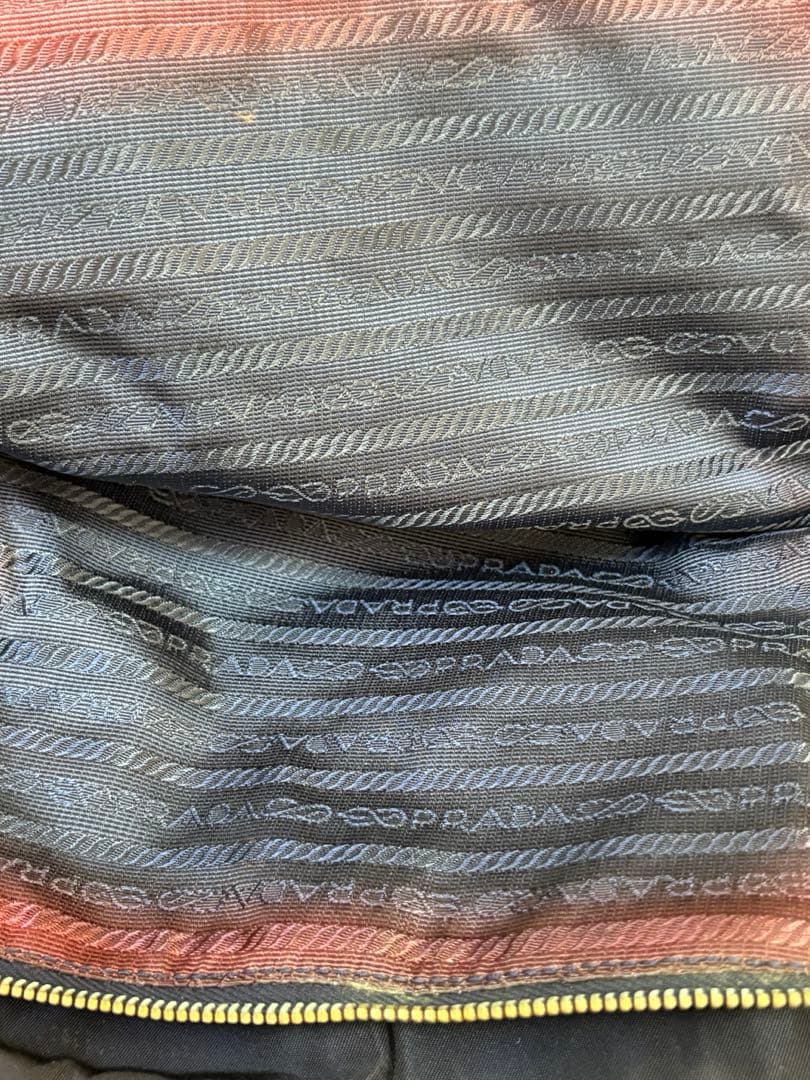 プラダチェーンバッグ　ナイロン　ヴィンテージ