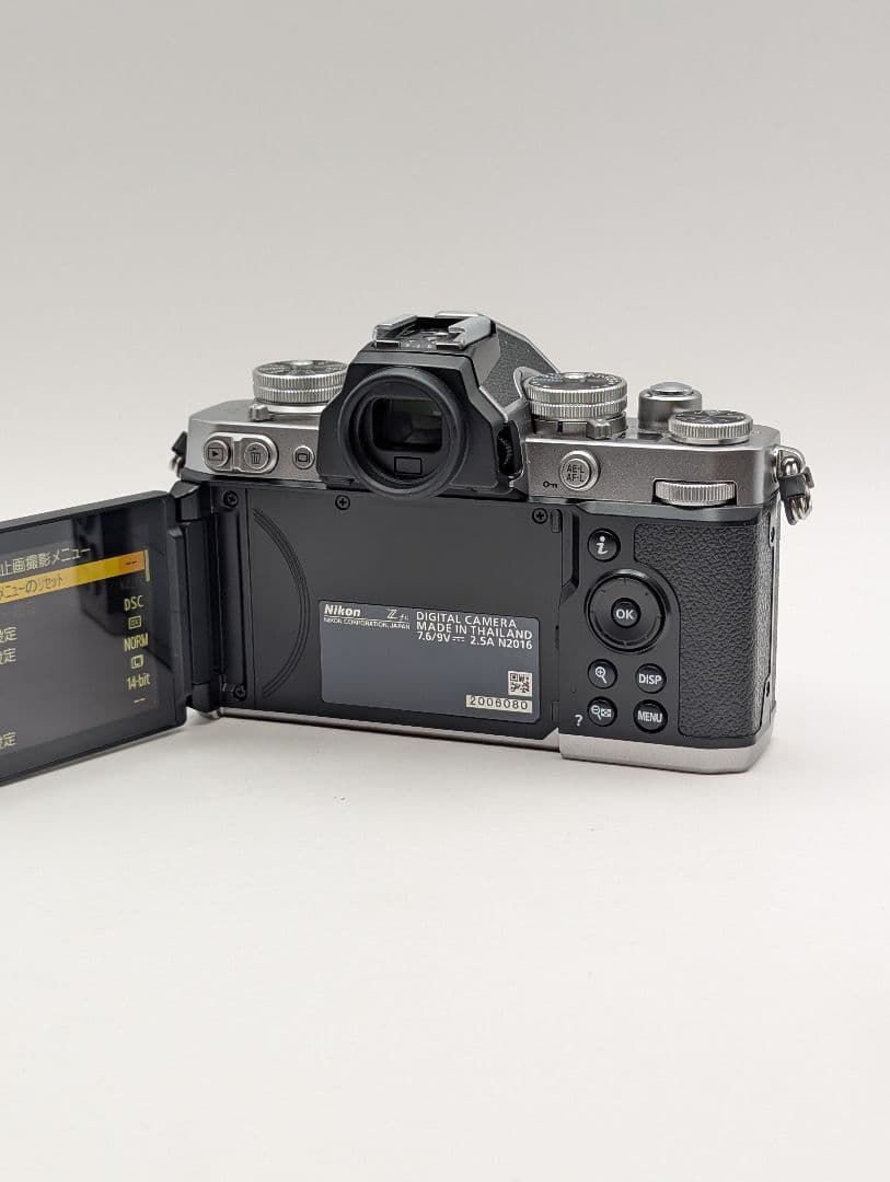 Nikon Z fc シルバー ボディ
